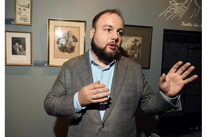 От инвалидов до киборгов — Иван Бирюков рассказал «Коммерсанту» о коллекции исторических средств реабилитации
